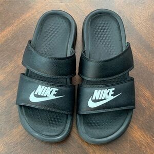 Nike Kids Black Slide Sandals